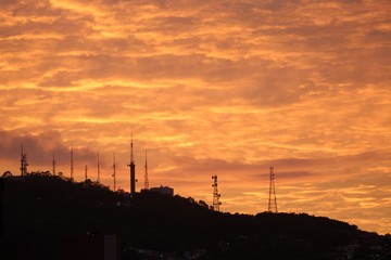Fototapeta na wymiar Nascer do sol no Morro da Cruz, cidade de Florianópolis, estado de Santa Catarina, Brasil