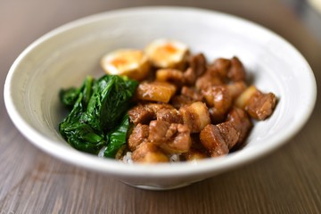 魯肉飯