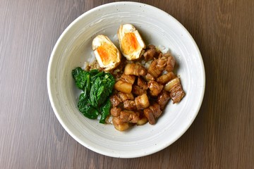 魯肉飯