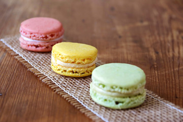 drei macarons