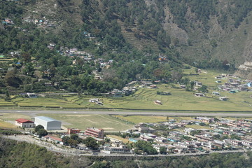 Fototapeta na wymiar Valley in Himalaya 