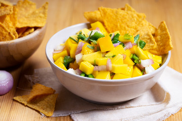 mango salsa salad