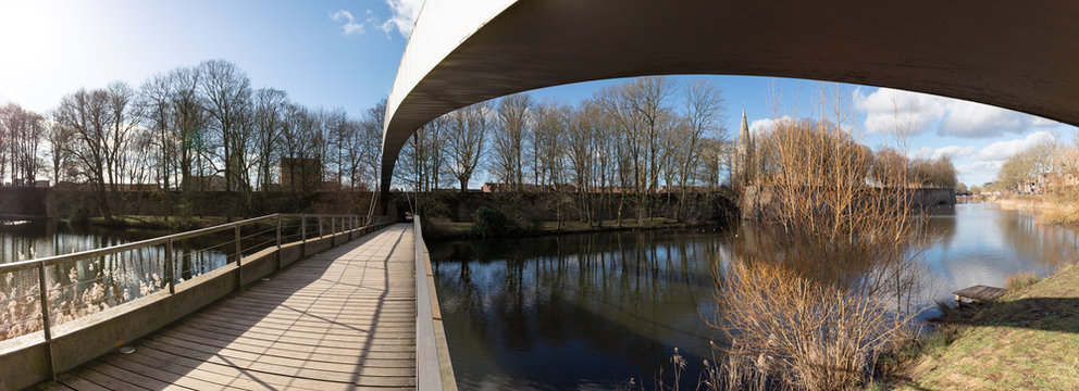 Bridge over Kasteelgracht, Poternepad, Ieper