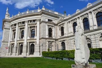 Wien - Burgtheater, Seitenansicht