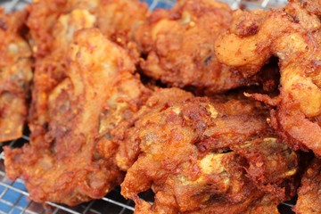 Fried chicken is delicious in street food