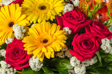  Bouquet of gerberas and roses