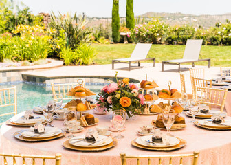 flower bouquet table decor for event