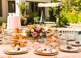 flower bouquet table decor for event