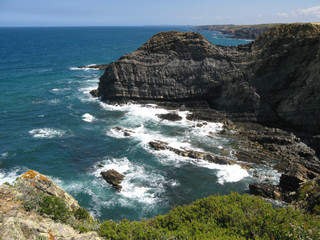 Felsküste an portugisischer Atlantikküste