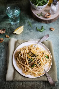 Walnut abd aragula spaghetti