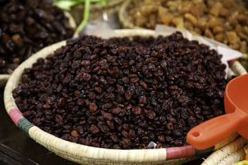 Sweet dried fruits