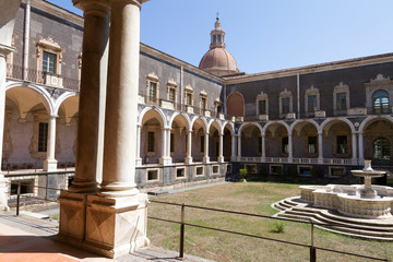 Fototapeta na wymiar Monastero dei Benedettini di San Nicolò (Catania, Sicilia)