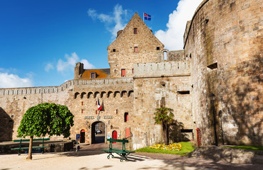 Saint-Malo – Hôtel de ville et musée
