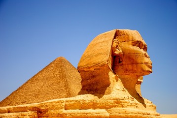 Great Pyramid Giza cairo egypt sphynx