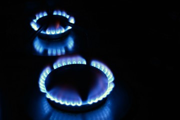 Fuegos encendidos de una hornilla de gas