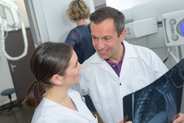 Obraz premium computed tomography or mri scanner test analysis