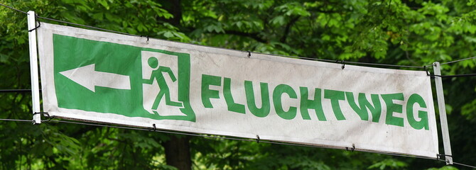 Wegweiser: Fluchtweg