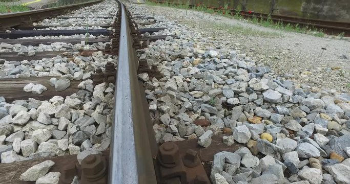 View the wagon for loading side view of multiple tracks.