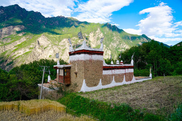 Jiaju Tibetan Village，Danba Local Castle，Jiaju zangzhai，Sichuan province in China © Liu Lei