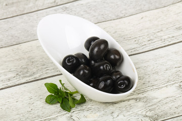 Black olives in the bowl