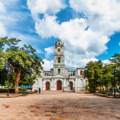 Kuba, Holguin;  Die historische Kirche  