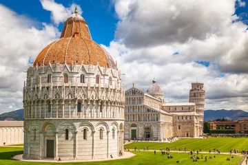 Foto op Plexiglas De scheve toren The Pisa Baptistery of St. John, The Cathedral and The Leaning Tower of Pisa in Square of Miracles at sunny day, Tuscany region, Italy.