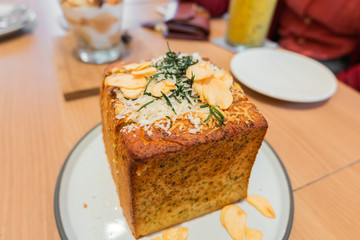 garlic bread toast top with cheese