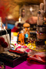 Ausbreiten der Schmuckschatulle