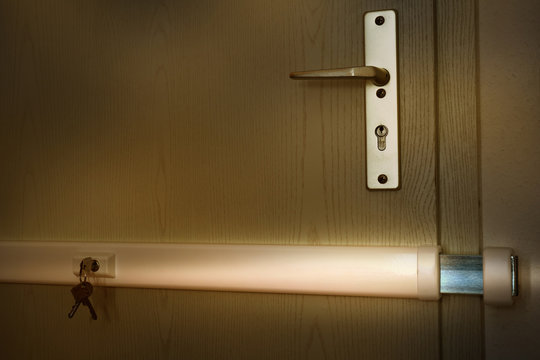 verschlossener t&uuml;rriegel