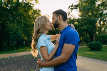 Fototapeta premium Loving couple on a date in the park