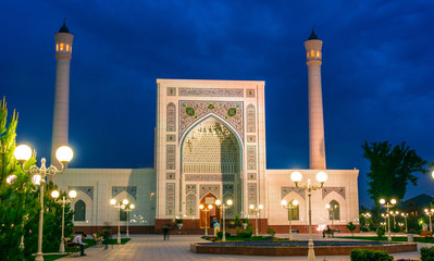 Fototapeta na wymiar Minor Mosque inTashkent, Uzbekistan