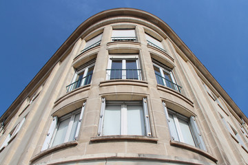 Fototapeta na wymiar building in saint-nazaire (france)