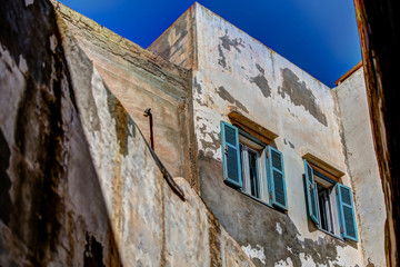 Fototapeta na wymiar Colourful streets and alleys of Essaouira Morocco