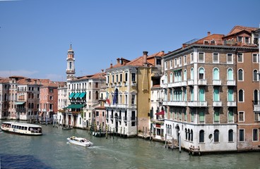Fototapeta na wymiar Venise et son canal, Italie