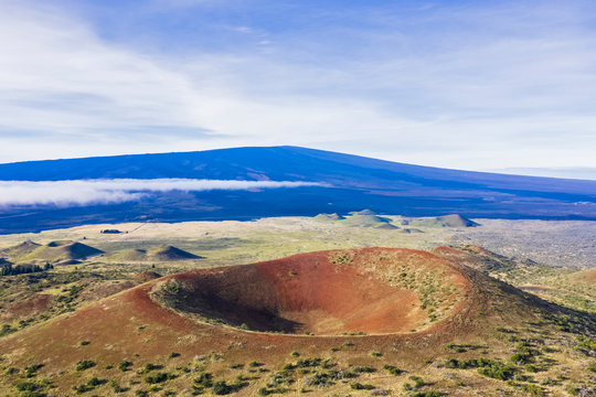 USA, Hawaii, Big Island, extinct volcano at Mauna Kea State Park