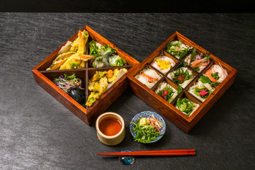 Fototapeta na wymiar 和風弁当　Japanese cuisine noodles and sushi
