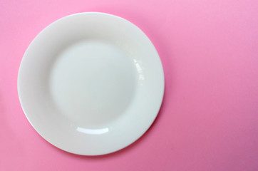 empty, white kitchen, cooking, kitchen, food, lunch, dishes, cutlery, dishes, dining, circle, object, pattern, isolated, design, kitchen, top view, restaurant, food, clean, dinner, round, frontal, por