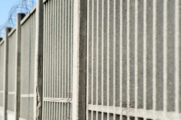 Fence for a border made of reinforced concrete, prefabricated.