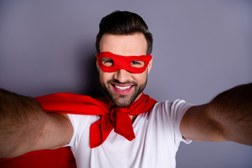 Obraz premium Self-portrait of his he nice-looking attractive cool content macho virile brutal perfect cheerful cheery bearded guy ready to rescue life lifestyle isolated over gray pastel background