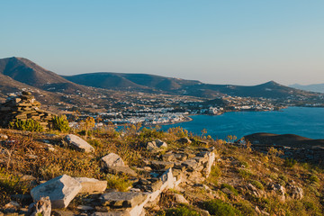 Fototapeta na wymiar Panorama der Bucht von Parikia, Paros - Kykladen in Griechenland