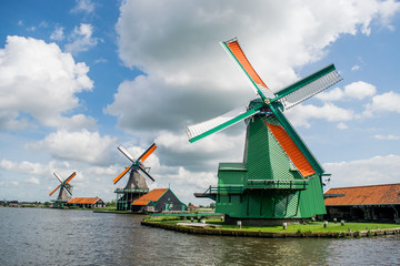 Naklejka premium Dutch windmills in Zaanse Schans Holland
