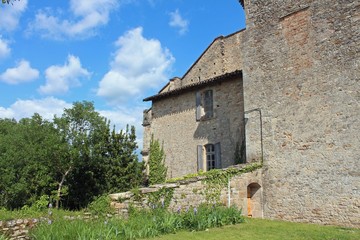 Fototapeta na wymiar Village de Bruniquel 