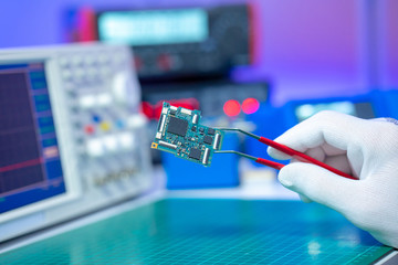 Repair and diagnostic electronics PCB device