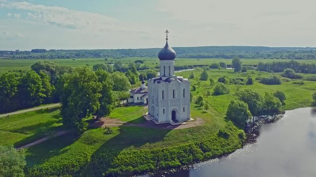 Church of the Intercession on the Nerl, shooting from the drone