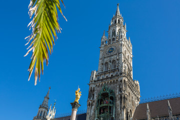 Fototapeta na wymiar Munich Town Hall and Virgin Mary Column