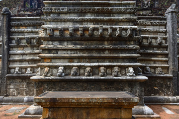 Sri Lanka Mihintale Kantaka Cetiya Vaahalkada stupa