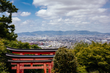 Fototapeta premium View over Kyoto from Fushimi Inari Shrine 