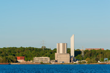 Das neue Kraftwerk Ost an der Kieler Förde ist ein Gaskraftwerk das aus Gründen von CO2...