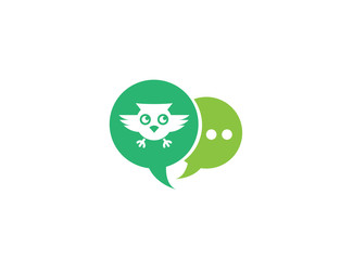 Obraz premium Owl open eyes and fly in a chat icon for logo design illustration