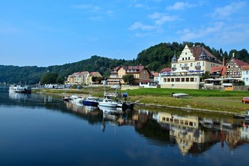 Fototapeta na wymiar Germany-view of the town Stadt Wehlen from boat
